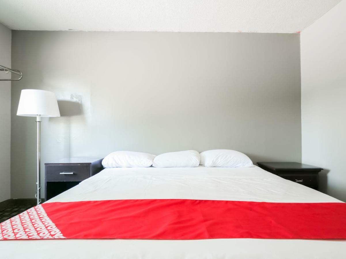 Raceway Inn Darlington Chambre photo